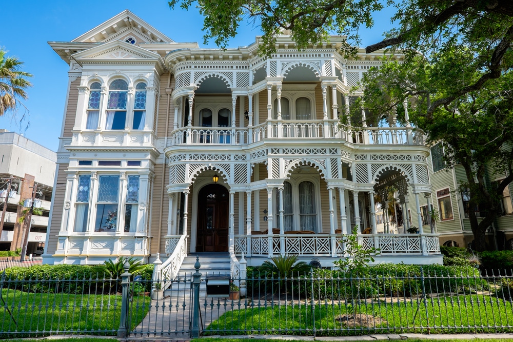 Historic house painting