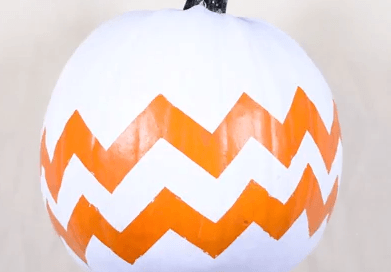 charlie brown painted pumpkin design